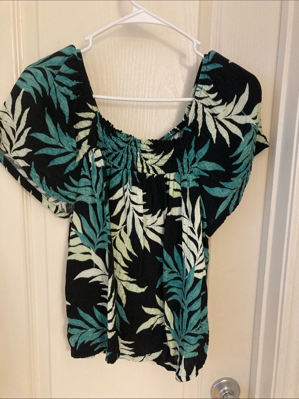 Women’s Black Tropical Leaf Top